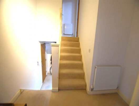 Houseman Crescent, Manchester - Photo 1