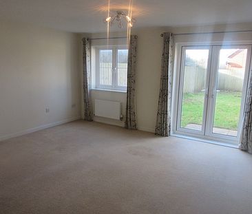 Gelli Rhedyn, Fforestfach, Swansea, SA5 4BD - Photo 1