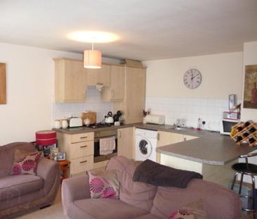 9 Maldon Court, Belfast, BT12 6GY - Photo 4