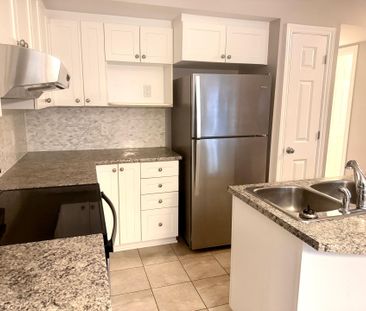 For Lease - 105 Bluestone Private Unit# 2, Orleans - Cumberland and... - Photo 1