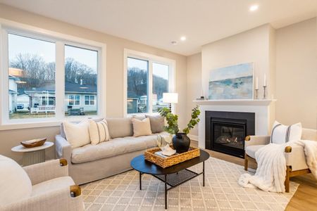 For Lease - 413 Breakwater Boulevard, Central Elgin, Ontario - Photo 3