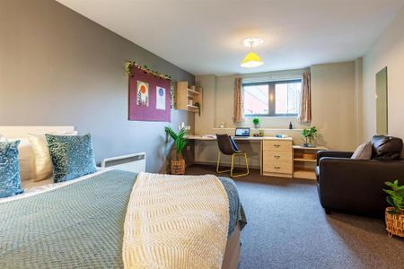 1 bedroom in a flat share to rent - Photo 5