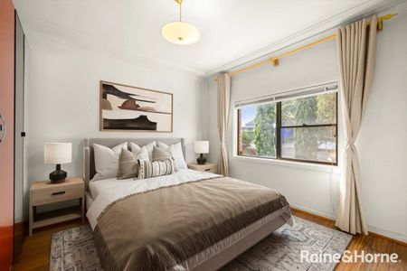 Stunning 4 -Bedroom Family Home for Lease - 17 Park Road, Sans Souci - Photo 5