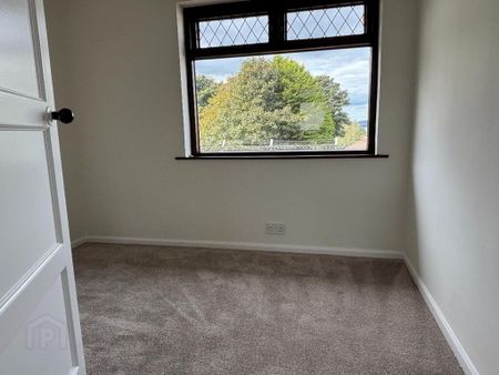 25 Oakley Avenue, Holywood, BT18 9PA - Photo 2