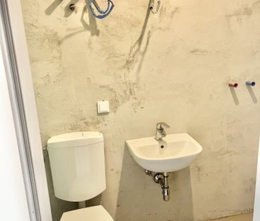 Helle Altbauwohnung mit Gestaltungspotenzial in Meidling - Photo 2