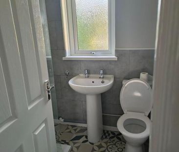 18 Innis Avenue, Rathcoole, Newtownabbey, BT37 9EZ - Photo 6