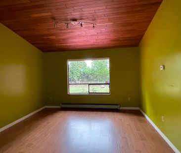 Sophisticated and Well Maintained Four Bedroom Rancher - Photo 4