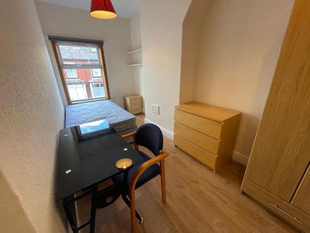 5 bedroom terraced house to rent - Photo 3