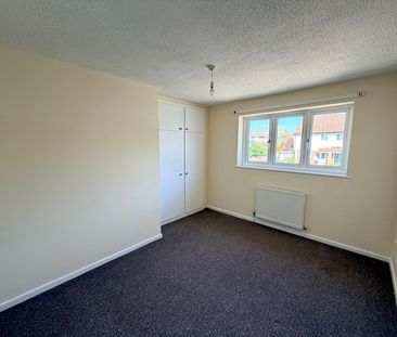 Appledore Place, Newton, Swansea, SA3 - Photo 4