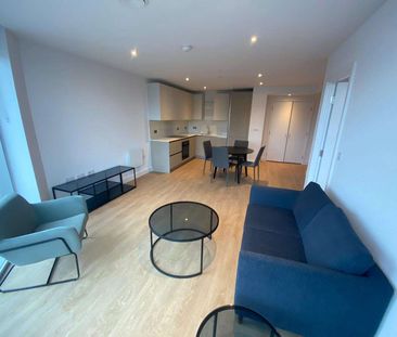 AVAILABLE NOW! BRAND NEW Fully Furnished One Double Bedroom, One Ba... - Photo 6