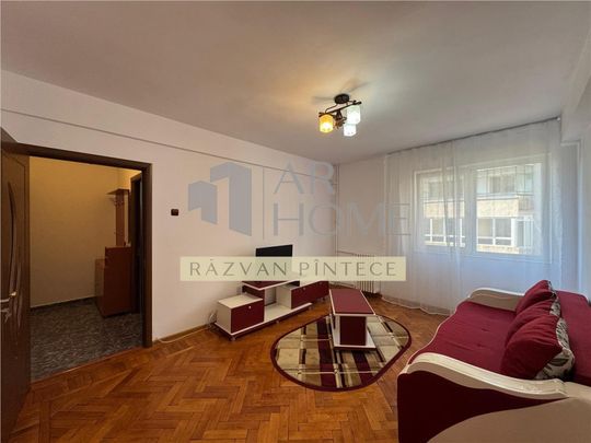 Apartament 2 camere, renovat, ultracentral, Ploiesti - Photo 1