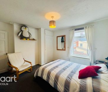 3 bedroom terraced house to rent - Photo 5
