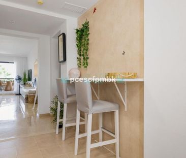 Penthouse for rent in Estepona - Photo 4