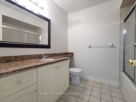 For Lease - 6 Mountland Road Unit# Upper, Brampton, Ontario - Photo 5