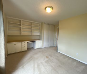 525 Lisgar unit 11, 2 bedrooms 2 bathroom Terrace Home - Photo 5