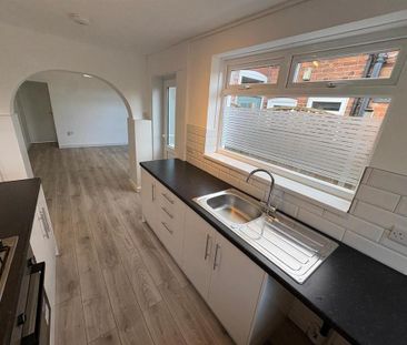 2 bedroom terraced house to rent - Photo 6