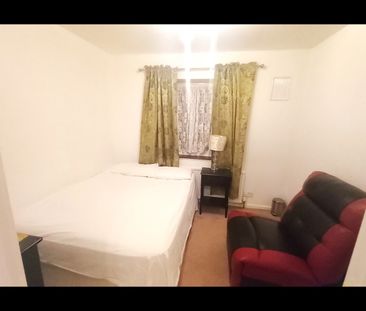Room in a Shared House, Clevedon Road, LU2 - Photo 6