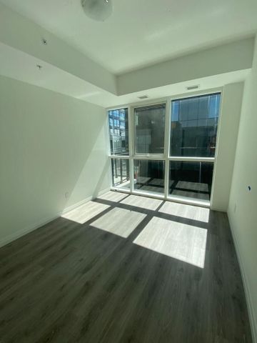 For Lease - 108 Garment Street Unit# 402, Kitchener, Ontario - Photo 3