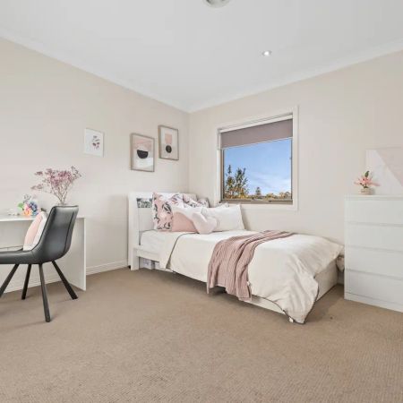 Estate Sophistication in the Sought-After Box Hill High Zone - Photo 2