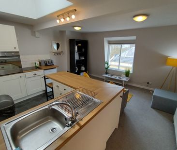 1 Bed Flat, The Mall, BS8 - Photo 1