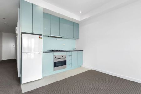 Great Value Right Next To The Vic Market! - Photo 3