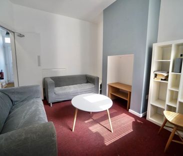 87 Caernarfon Road - Photo 1