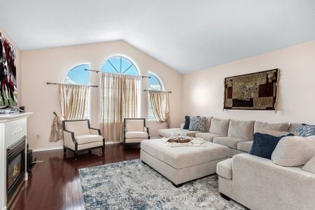 For Lease - 5525 Heatherleigh Avenue, Mississauga, Ontario - Photo 3