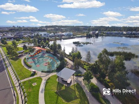 Well Maintained and Spacious Family Home in the Heart of The Ponds - Photo 5