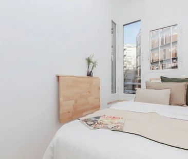 Plaça de Lesseps, Barcelona, Catalonia 08023 - Photo 1