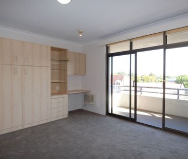Home For Rent - Photo 4