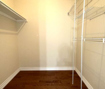 For Lease - 6 Winding Court, Toronto, Ontario - Photo 1