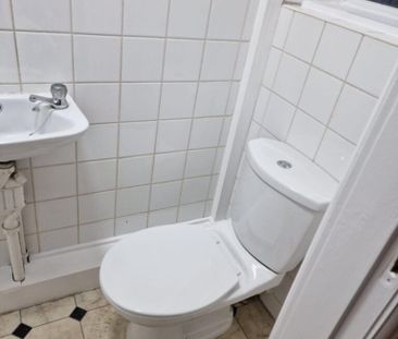 To Let Studio - Photo 6
