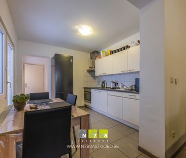 WONING OP HET GELIJKVLOERS MET 2 SLAAPKAMERS DICHTBIJ HET CENTRUM V... - Foto 6