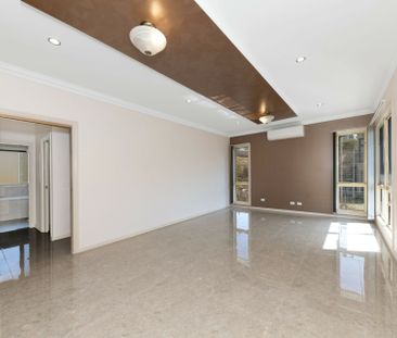 Charming Home in Prestigious O'Malley - Photo 2