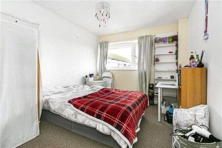 4 bedroom terraced house to rent - Photo 2