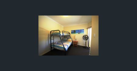 MODERN LOW MAINTENANCE LIVING IN PRIME LOCATION - Photo 4