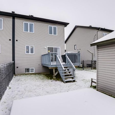 Logement maison 5 et demi : 2 550$ / mois Libre maintenant - Photo 4