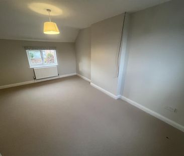 Bridge Farm Mews, Stretton, BURTON-ON-TRENT - Photo 5