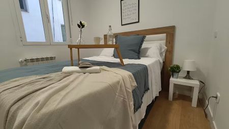 Calle de Trafalgar, Madrid, Community of Madrid 28010 - Photo 5