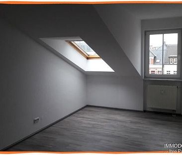 3-Zimmer-Wohnung im Zentrum von Zwickau, Dachgeschoss, EINBAUKÜCHE, BALKON und Personenaufzug - Foto 4