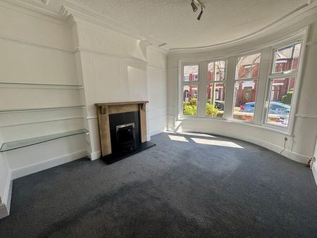 3 bed terraced house to rent Ruskin Road, Crewe CW2 - Photo 3