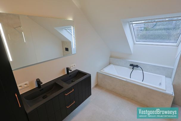 Energiezuinige nieuwbouwwoning te huur nabij centrum Zottegem - Photo 1