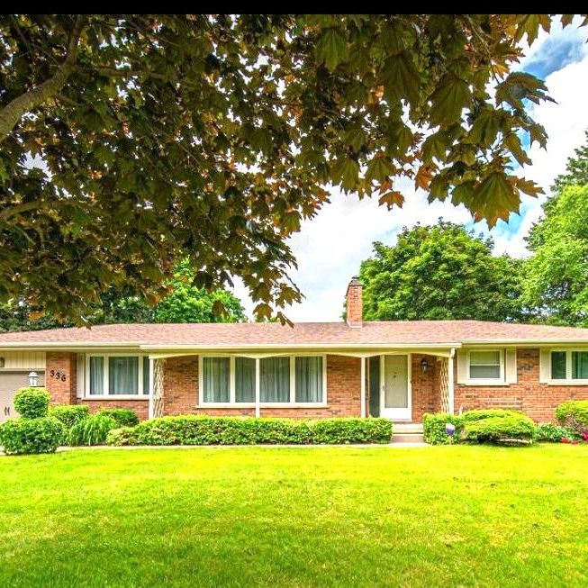 For Lease - 336 Conlin Road Unit# Main, Oshawa, Ontario - Photo 1