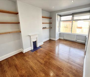 Welldon Crescent, Harrow - Photo 1