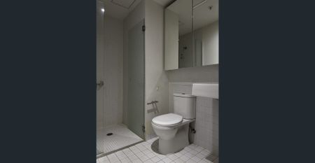 Fully furnished 3 bedroom 2 bathroom apartment at Dockland with city view - Photo 3