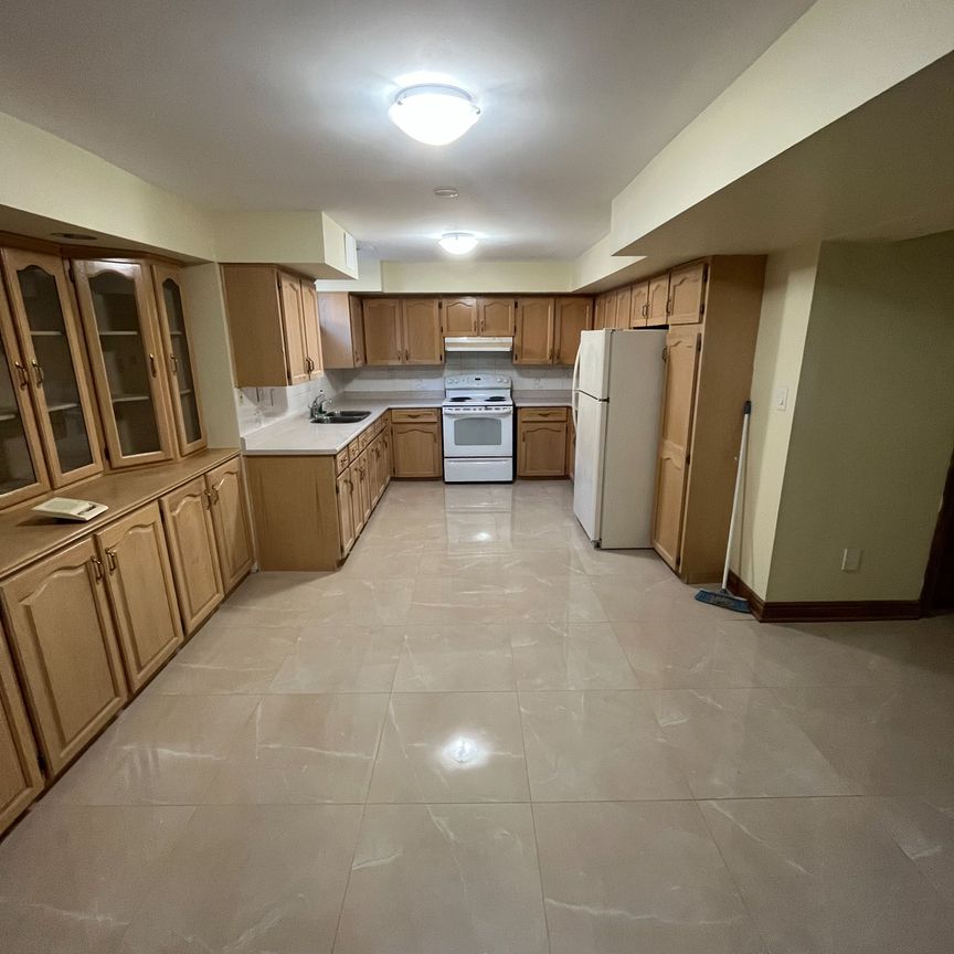 For Lease - 1445 Brentano Boulevard, Mississauga, Ontario - Photo 1