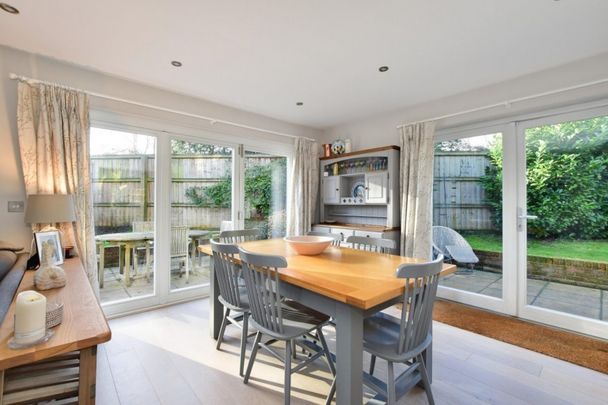 South Road, Amersham, Buckinghamshire,HP6 - Photo 1