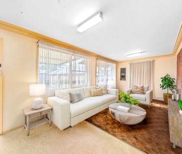 “Spacious 4-Bedroom Family Home in Auburn!!” - Photo 6