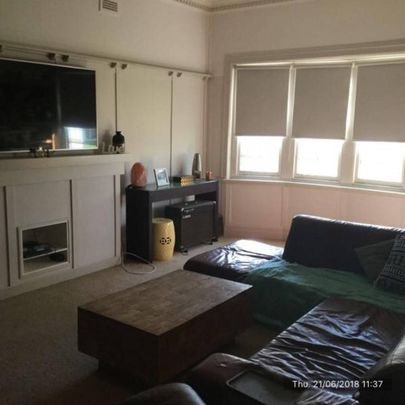 Walking distance to the hospital and CBD - Photo 1