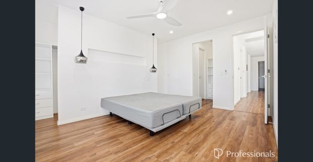 Modern Family Home in Box Hill - Photo 1